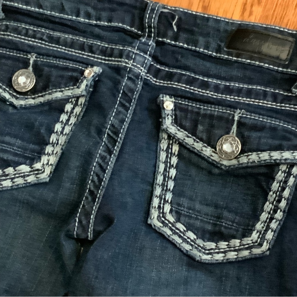 Day Trip Jeans Rhinestones Boot Cut Embroidery Details Blue Low Rise Size 14 - Picture 9 of 9